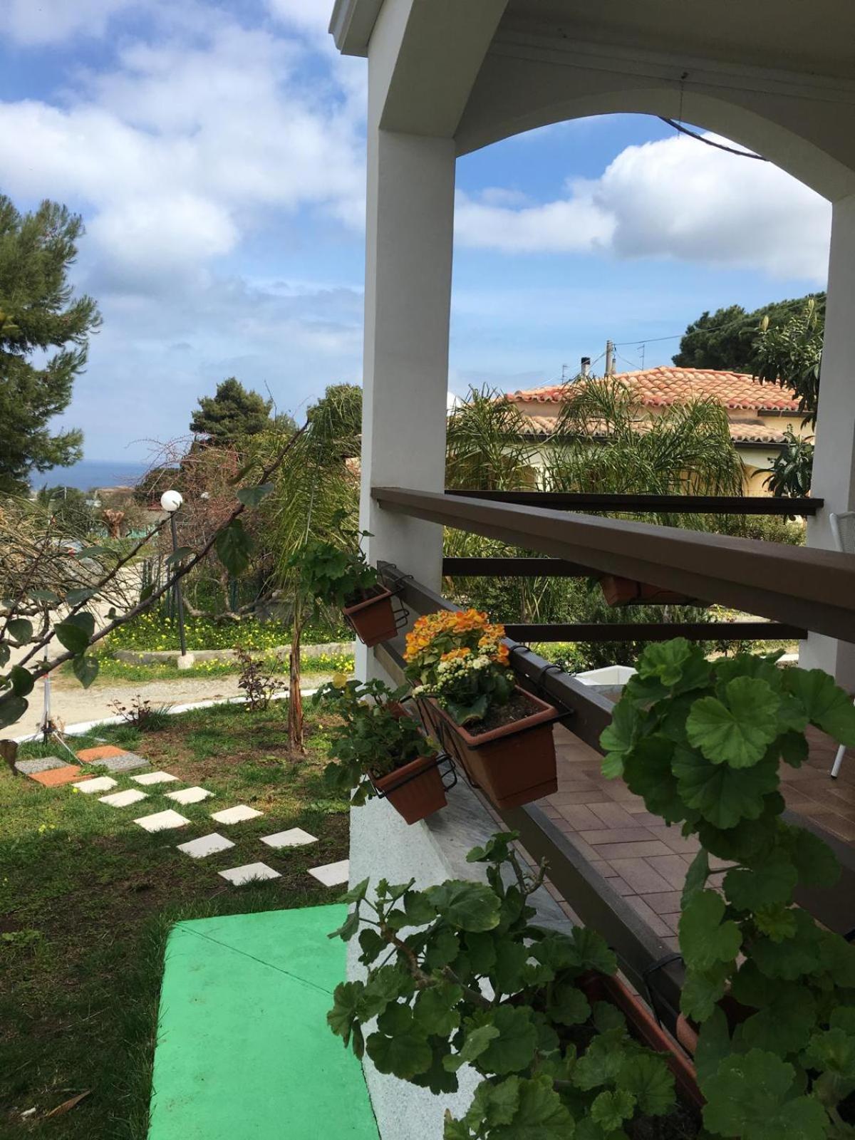 B&B A Casa Di Picci ซานตาโดเมนิกา ภายนอก รูปภาพ