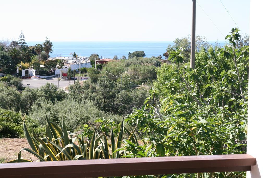 B&B A Casa Di Picci ซานตาโดเมนิกา ภายนอก รูปภาพ