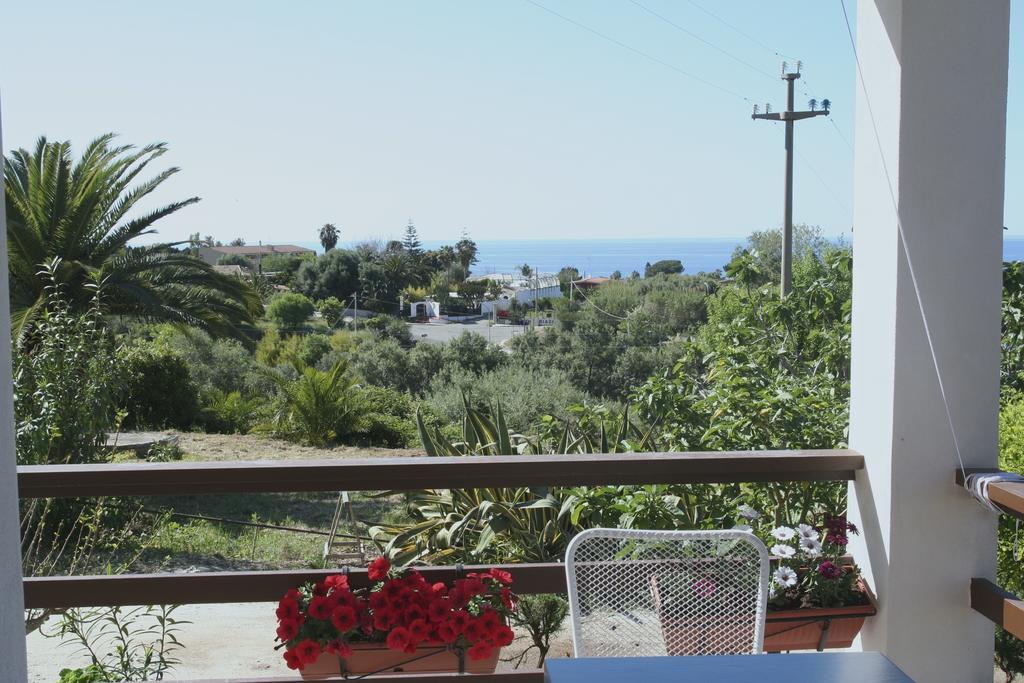 B&B A Casa Di Picci ซานตาโดเมนิกา ภายนอก รูปภาพ