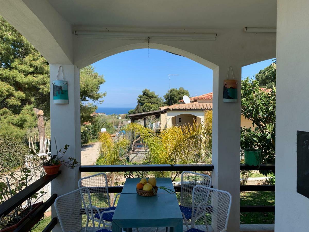 B&B A Casa Di Picci ซานตาโดเมนิกา ภายนอก รูปภาพ